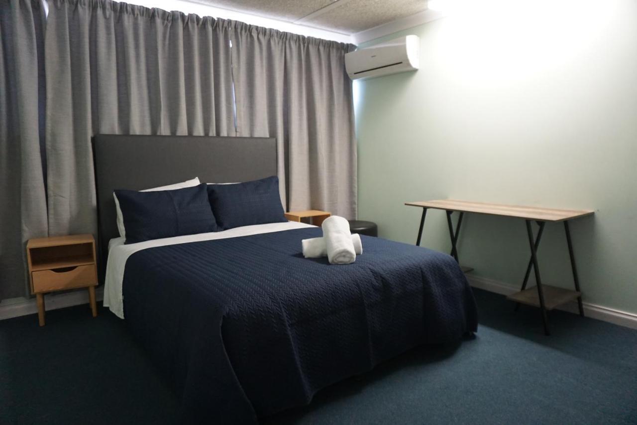 Warners Bay Hotel Exteriör bild